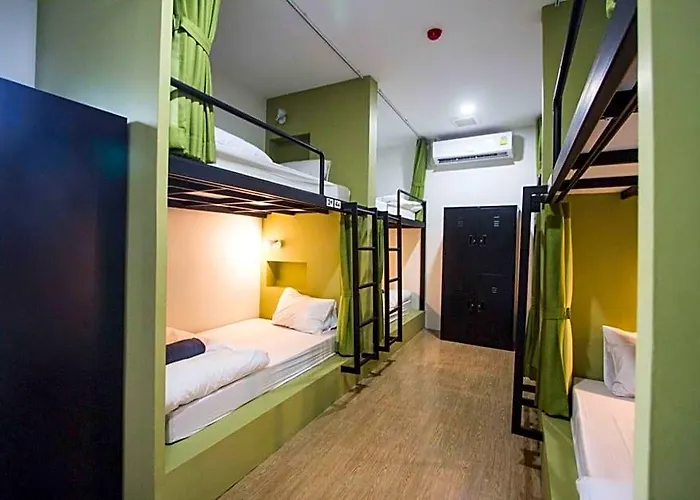 Day Hotel