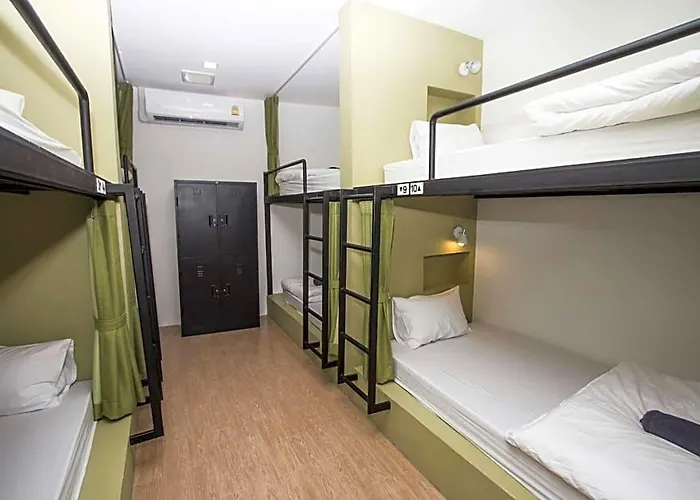 Day Hotel