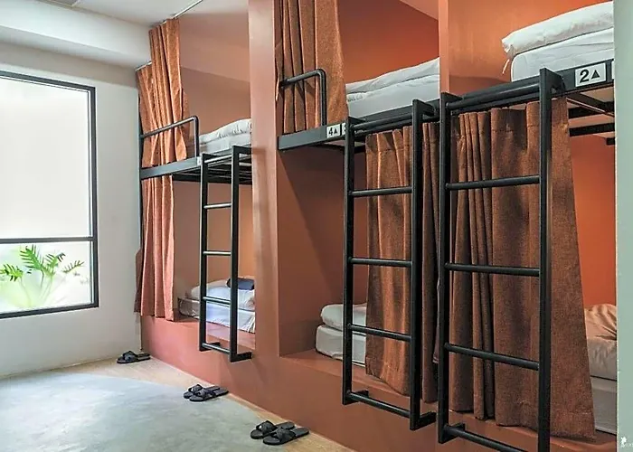 Day Hotel